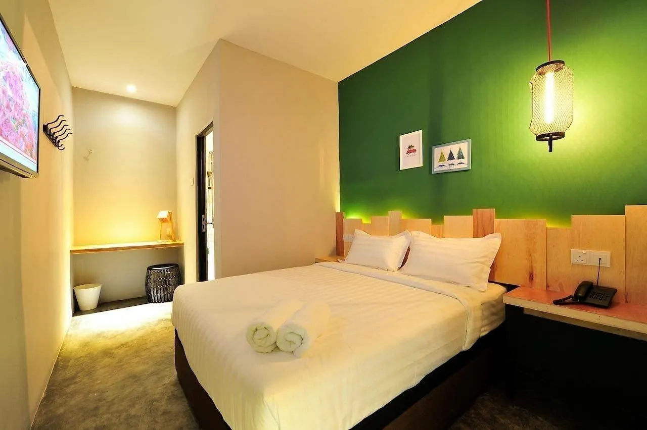 Malacca Finess Basic Hotel אכסניה